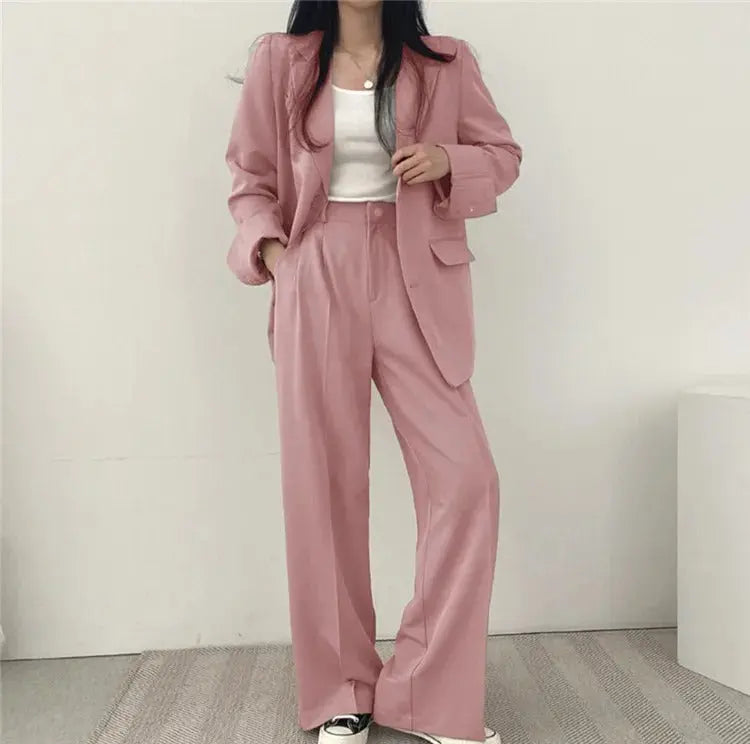Athena | Einfarbiges Blazer- und gerade geschnittenes Hosen-Set für Damen
