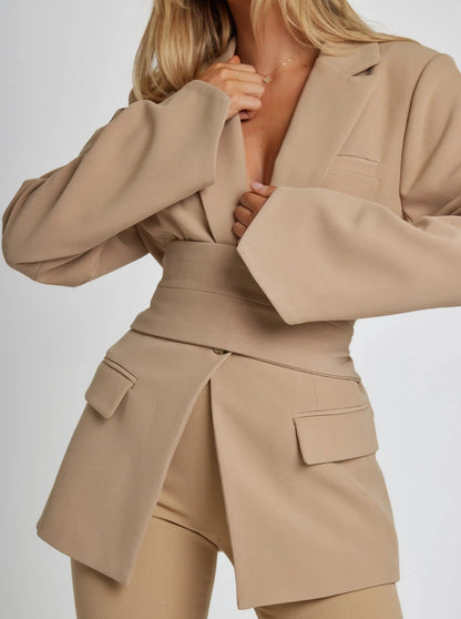 Janina | Eleganter Blazer mit Gürtel – Stilvolles Design für Jede Gelegenheit