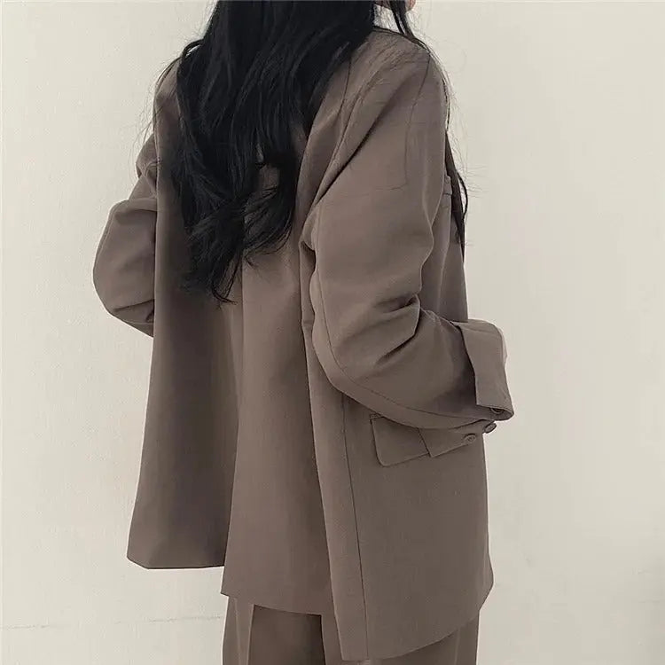 Athena | Einfarbiges Blazer- und gerade geschnittenes Hosen-Set für Damen