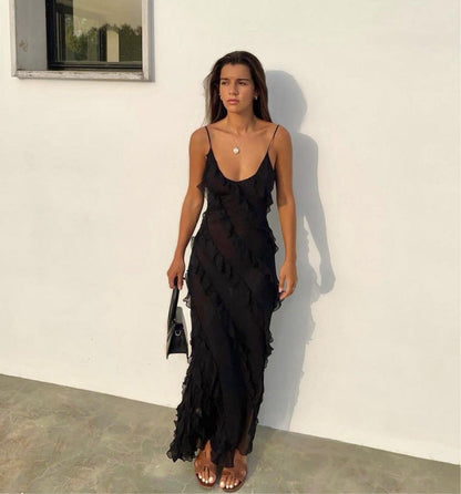 Maxikleid mit Rüschen – Figurbetontes Abendkleid mit Spaghettiträgern