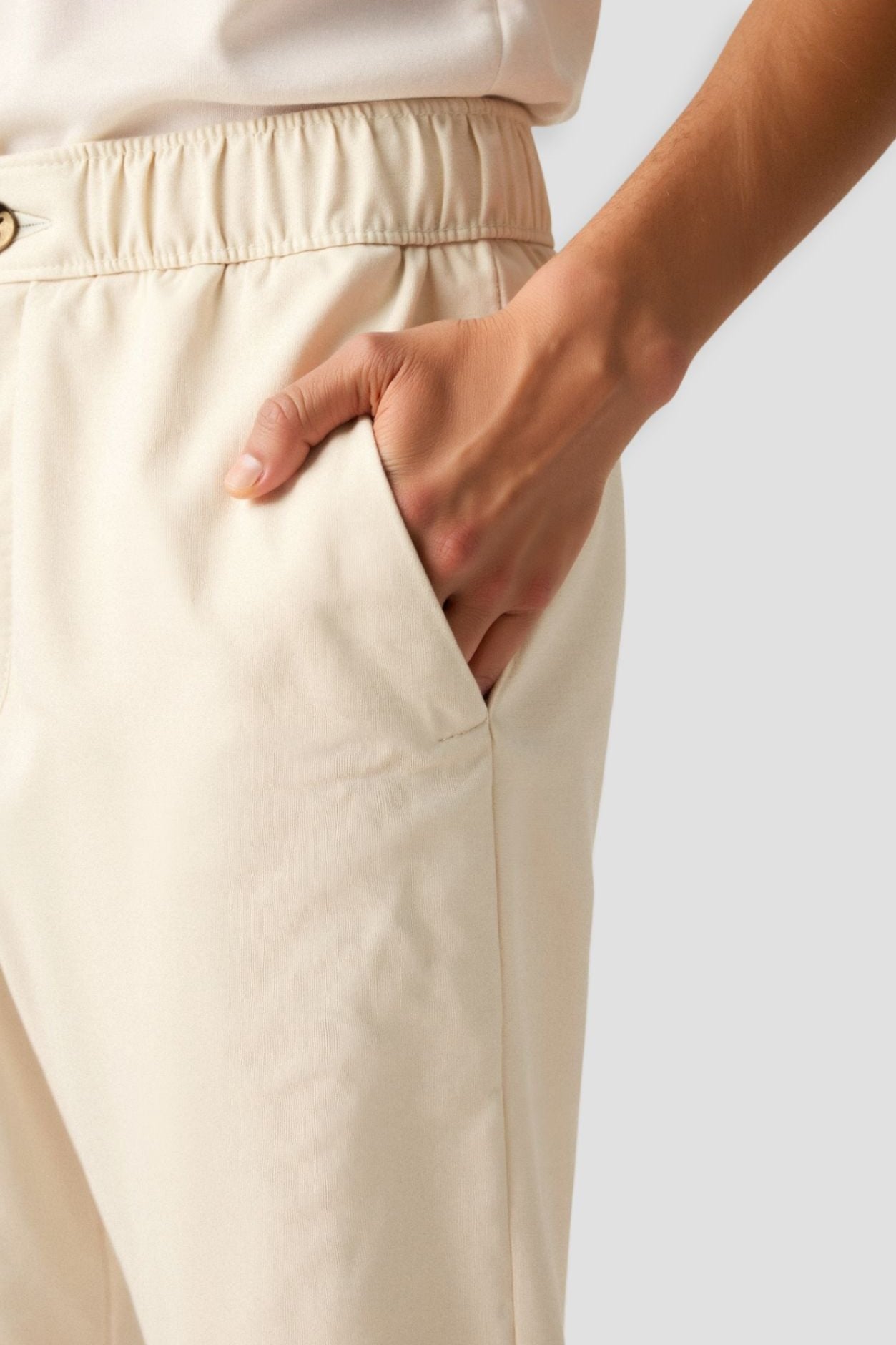 Killian | Beige Herren-Hose mit elastischem Bund und Knopfverschluss