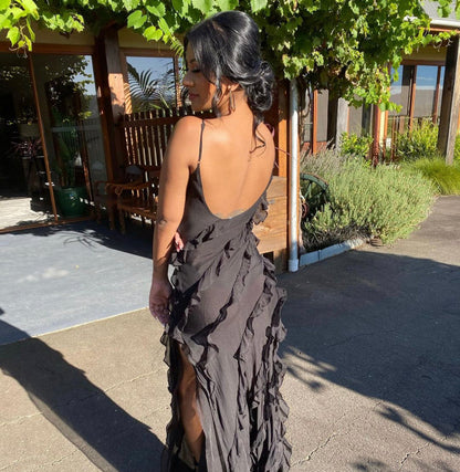 Maxikleid mit Rüschen – Figurbetontes Abendkleid mit Spaghettiträgern