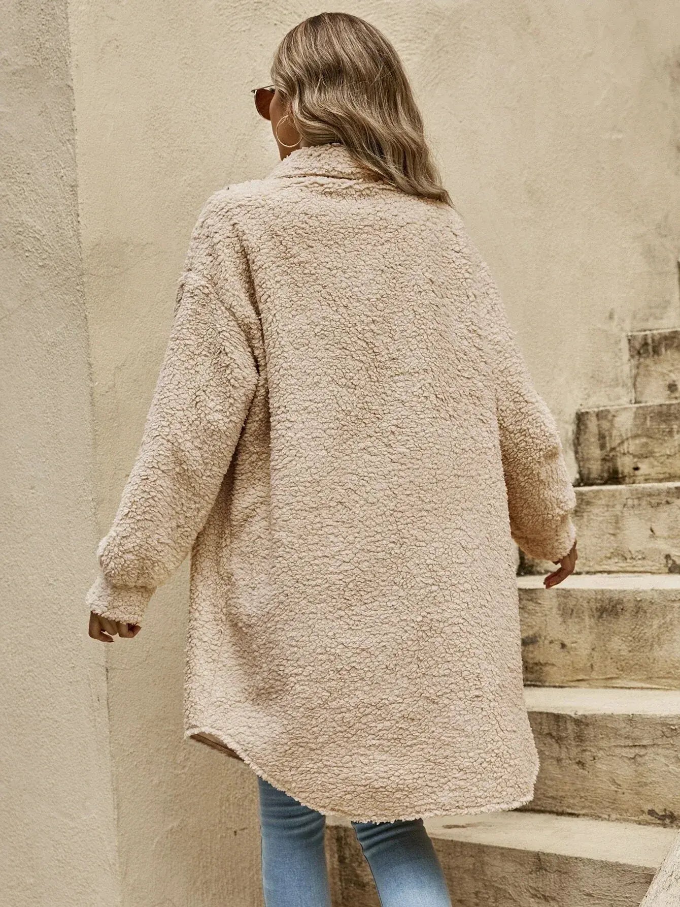 Halie | Bequeme Teddy-Jacke mit Knopfleiste & Brusttaschen