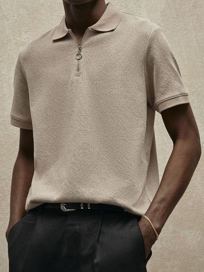 Modernes Strick-Poloshirt mit Reißverschluss