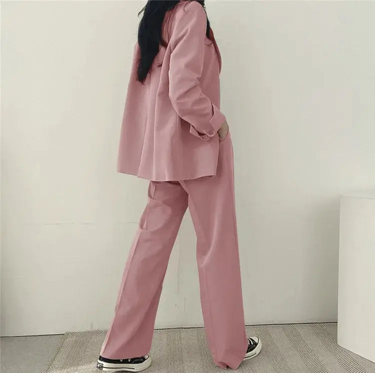 Athena | Einfarbiges Blazer- und gerade geschnittenes Hosen-Set für Damen