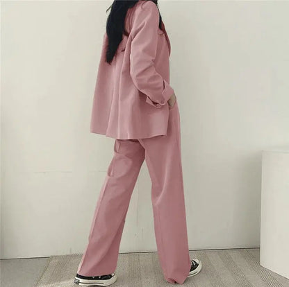 Athena | Einfarbiges Blazer- und gerade geschnittenes Hosen-Set für Damen