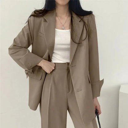 Athena | Einfarbiges Blazer- und gerade geschnittenes Hosen-Set für Damen Zendoo.de