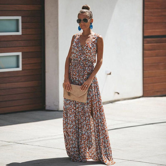 Ärmelloses Maxikleid mit Blumenprint & Schlitz – Sommerlich & Elegant
