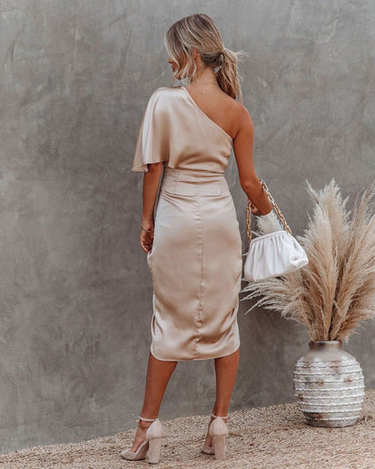 Wilhelmina | Elegantes One-Shoulder Satin-Kleid mit Drapierung